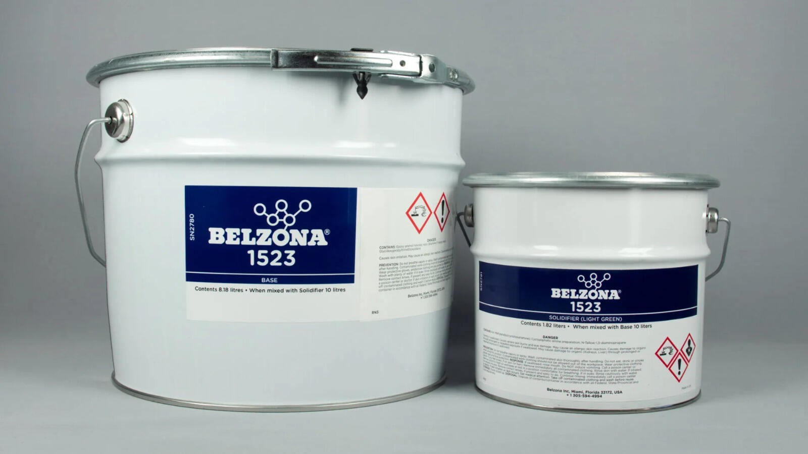 Un compuesto reparador de 2 partes libre de solventes a base de resina epoxi reforzado con aleación de acero al silicio para la reparación de metales.