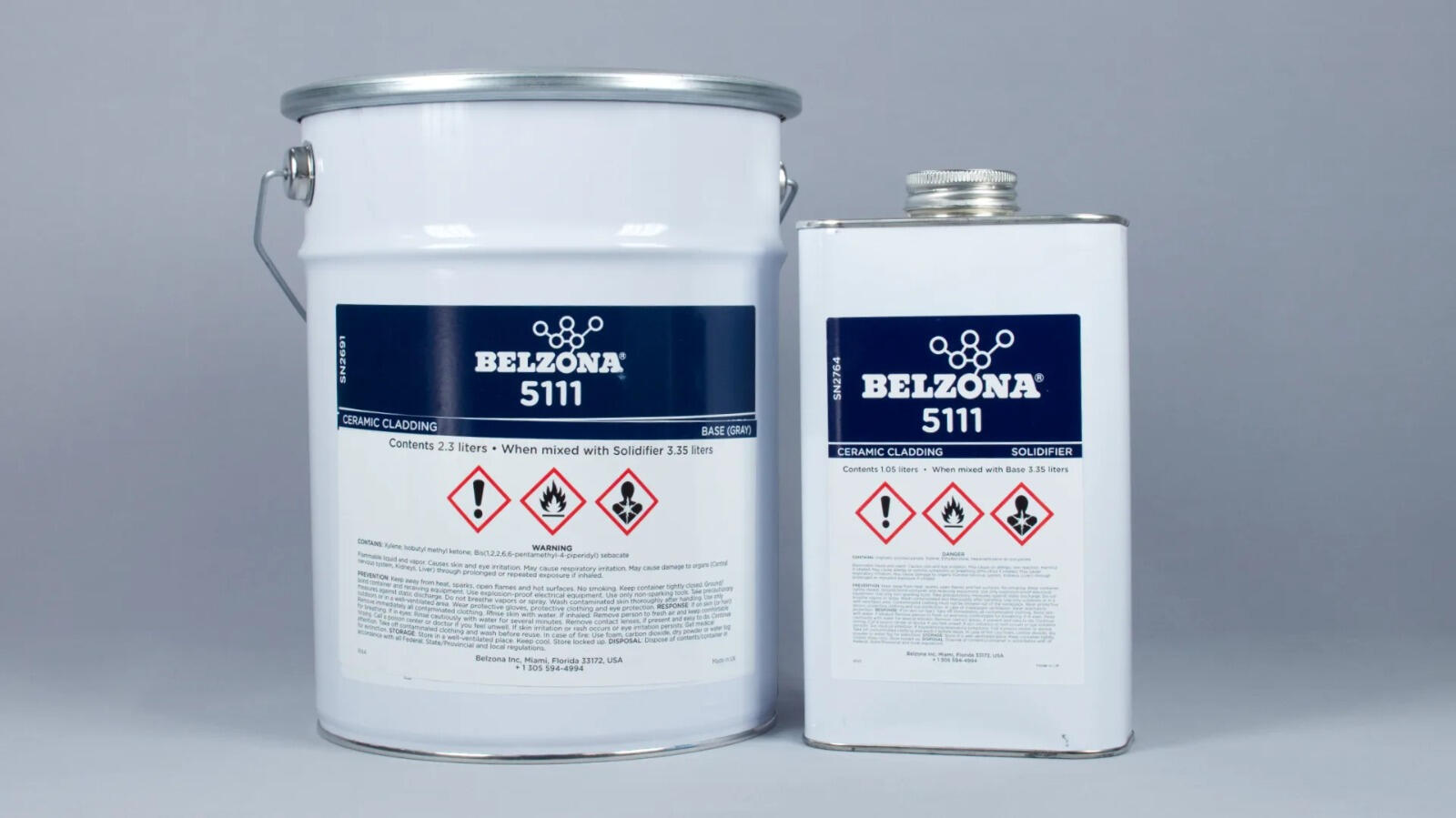 Un compuesto reparador de 2 partes libre de solventes a base de resina epoxi reforzado con aleación de acero al silicio para la reparación de metales.